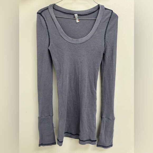 FREE PEOPLE MOTO CUFF THERMAL TOP SMALL PURPLE - Picture 3 of 8